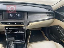 كيا كادينزا